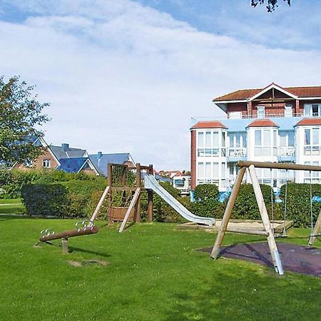 Apartment In Cuxhaven With A Shared Pool Exteriör bild
