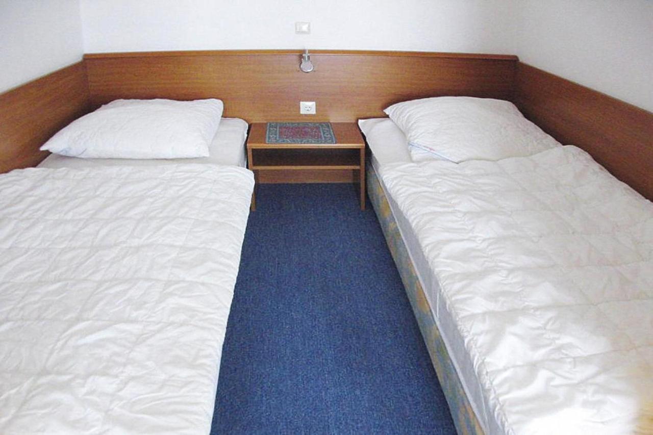 Apartment In Cuxhaven With A Shared Pool Exteriör bild